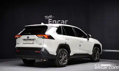 Toyota RAV4 2022 2.5 гидро в Москве № 896744, миниатюра 2