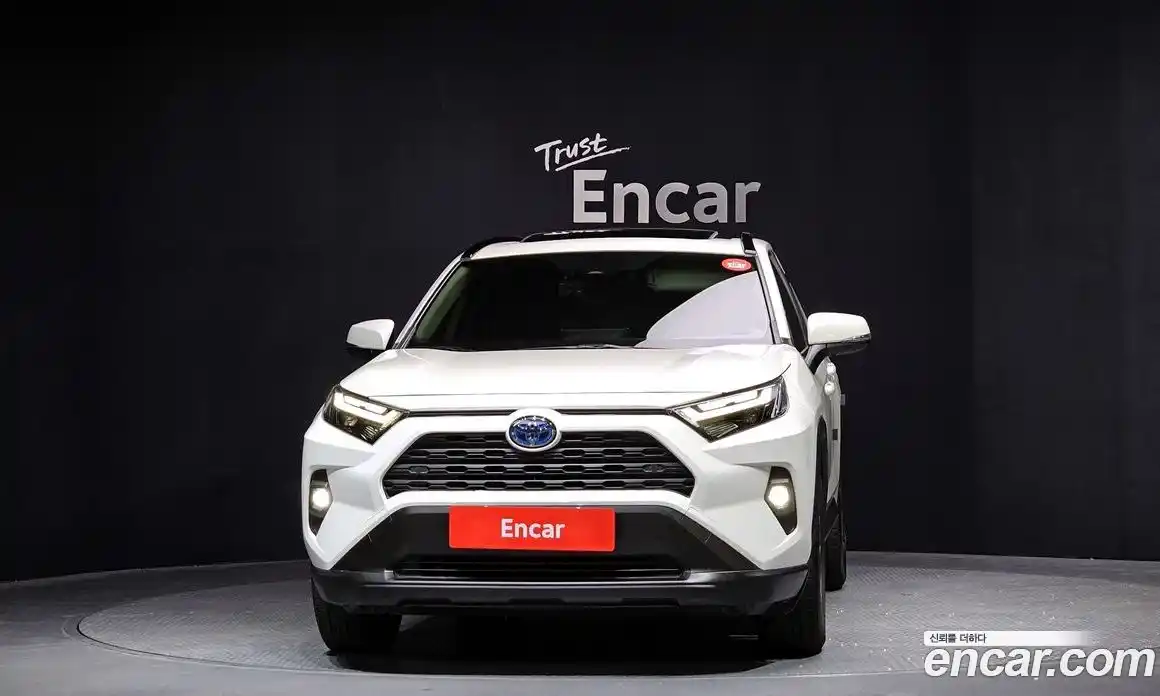 Toyota RAV4 2022 2.5 гидро в Москве № 896744, фото 3