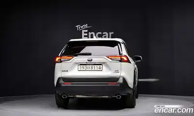 Toyota RAV4 2022 2.5 гидро в Москве № 896744, миниатюра 4