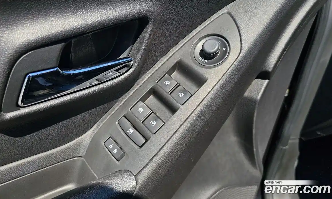 Chevrolet Trax 2015 1.4 гидро в Москве № 936114, фото 16