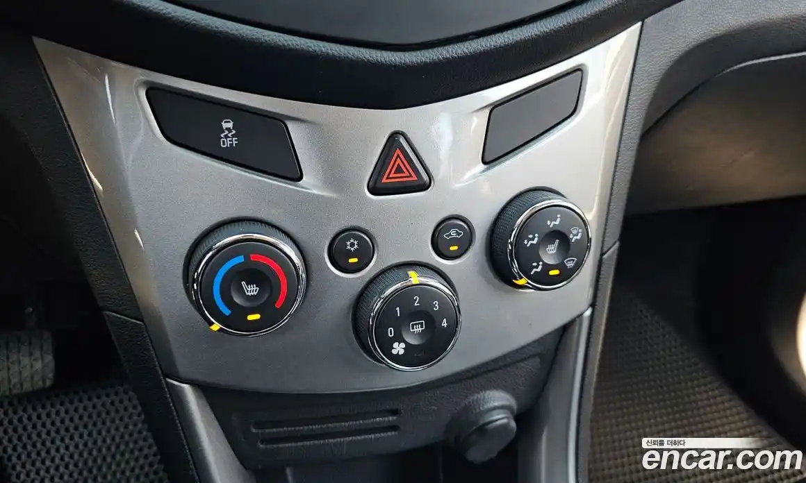 Chevrolet Trax 2015 1.4 гидро в Москве № 936114, фото 17
