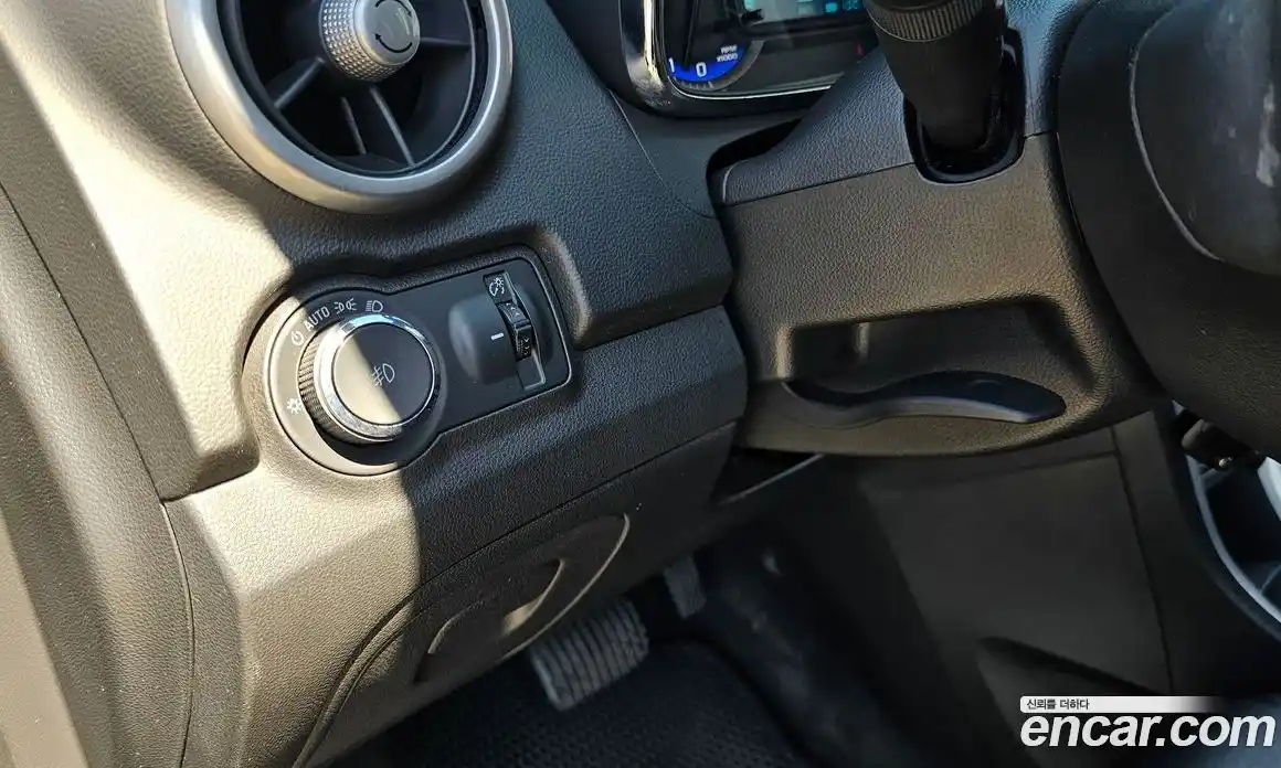 Chevrolet Trax 2015 1.4 гидро в Москве № 936114, фото 19