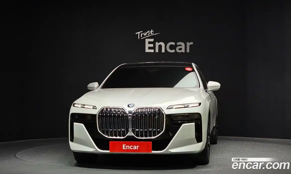 BMW i7 2023 0.3 гидро в Москве № 968262, фото 3