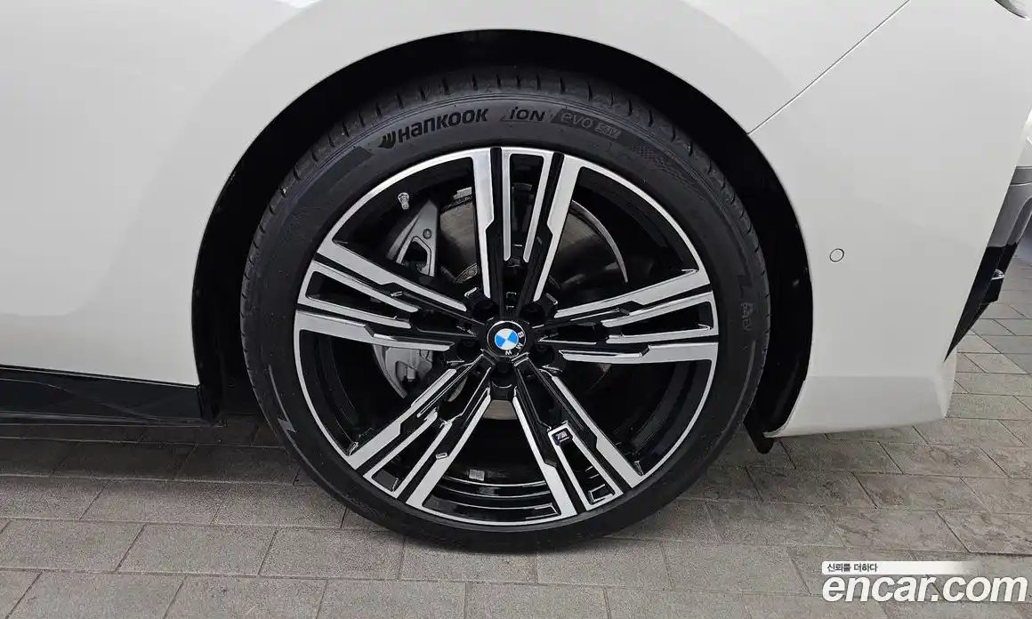 BMW i7 2023 0.3 гидро в Москве № 968262, фото 5