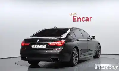 BMW 7-Series 2017 6.6 Автомат в Москве № 968892, миниатюра 2