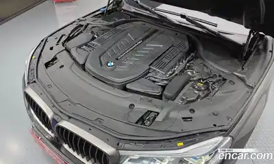 BMW 7-Series 2017 6.6 Автомат в Москве № 968892, миниатюра 6
