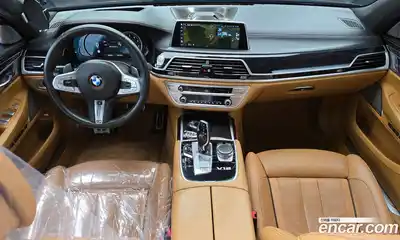 BMW 7-Series 2017 6.6 Автомат в Москве № 968892, миниатюра 7