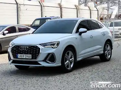 Audi Q3 2023 2.0 Автомат в Москве № 971262, миниатюра 2