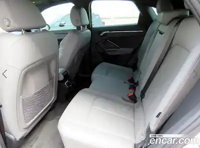 Audi Q3 2023 2.0 Автомат в Москве № 971262, миниатюра 6