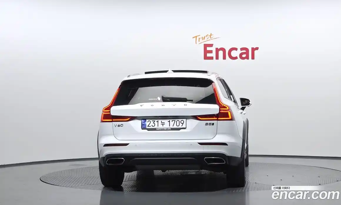 Volvo V60 2020 2.0 гидро в Москве № 972430, фото 4