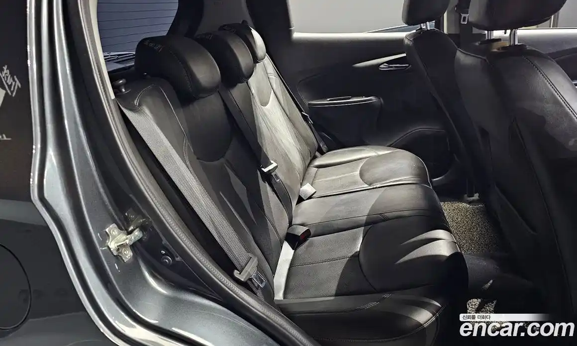 Chevrolet Spark 2017 1.0 Автомат в Москве № 974684, фото 12