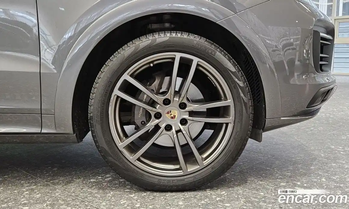 Porsche Cayenne 2019 3.0 гидро в Москве № 974757, фото 5