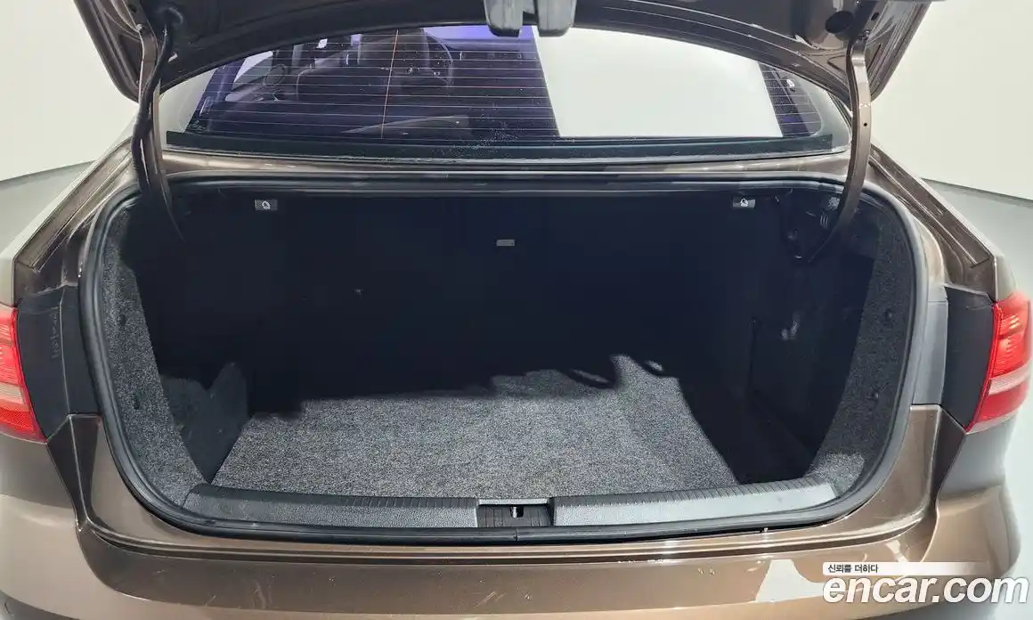 Volkswagen Jetta 2015 2.0 гидро в Москве № 976074, фото 20