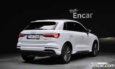 Audi Q3 2022 2.0 Автомат в Москве № 1001881, миниатюра 2