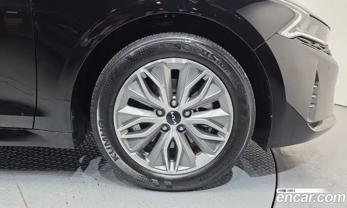 Kia K5 2023 2.0 Автомат в Москве № 1002761, фото 5