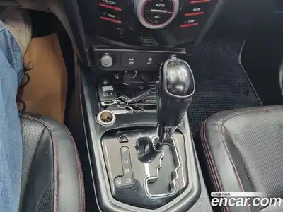 SsangYong TIBOLI 2018 1.6 Автомат в Москве № 1003513, миниатюра 10