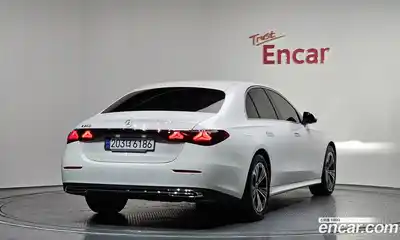 Mercedes-Benz E-Class 2024 2.0 гидро в Москве № 1005046, миниатюра 2