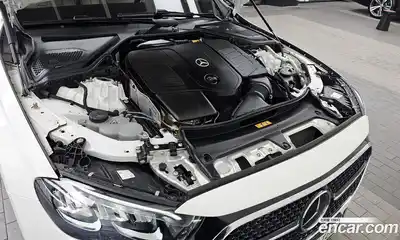 Mercedes-Benz E-Class 2024 2.0 гидро в Москве № 1005046, миниатюра 6