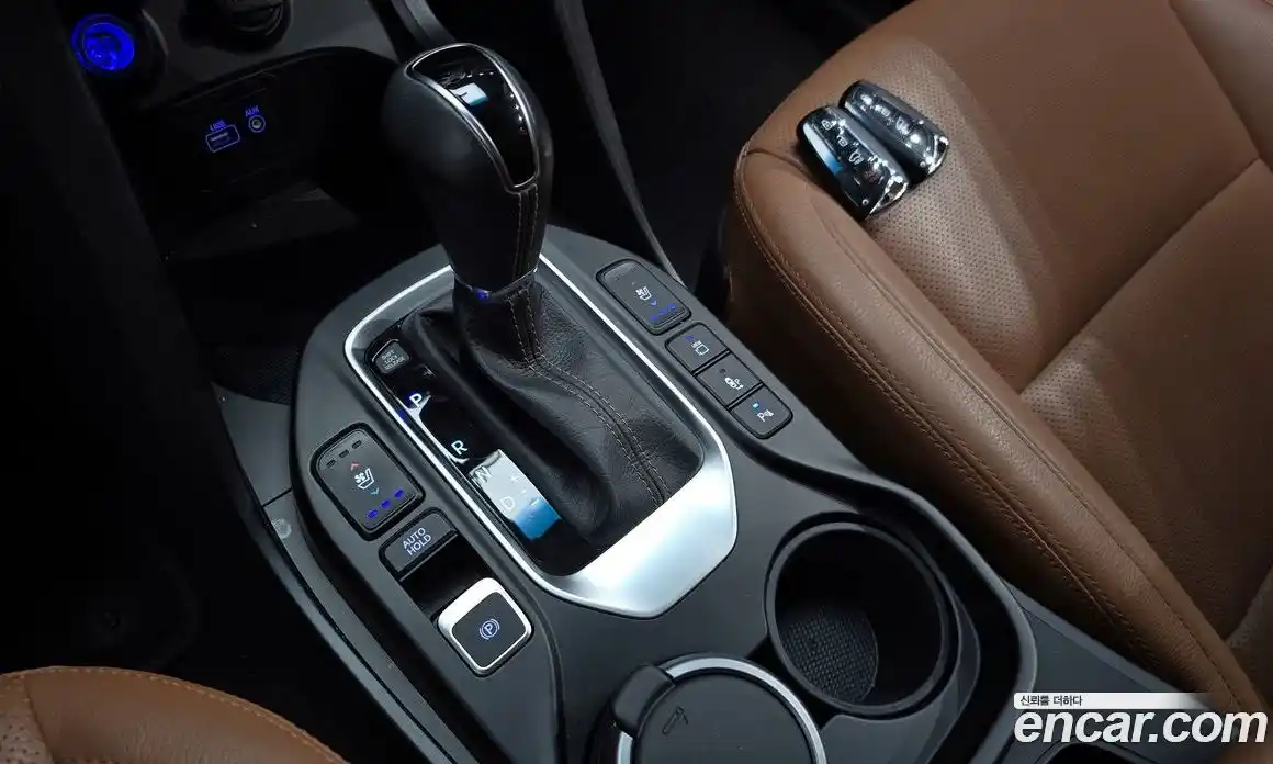 Hyundai Santa Fe 2016 2.0 Автомат в Москве № 1007545, фото 9