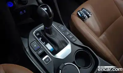 Hyundai Santa Fe 2016 2.0 Автомат в Москве № 1007545, миниатюра 9