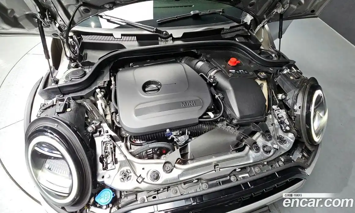 Mini Cooper 2024 2.0 гидро в Москве, фото 6