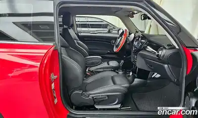 Mini Cooper 2023 1.5 гидро в Москве № 1013661, миниатюра 11