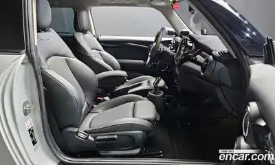 Mini Cooper 2019 2.0 гидро в Москве № 1013700, миниатюра 11