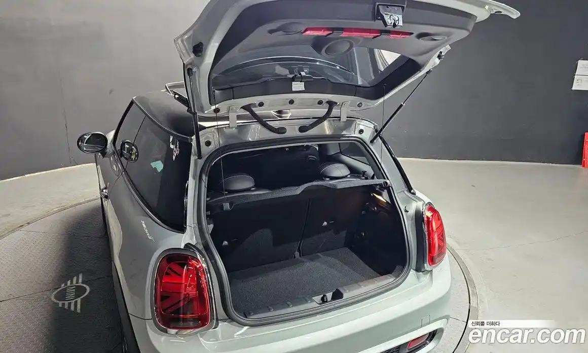 Mini Cooper 2019 2.0 гидро в Москве № 1013700, фото 20