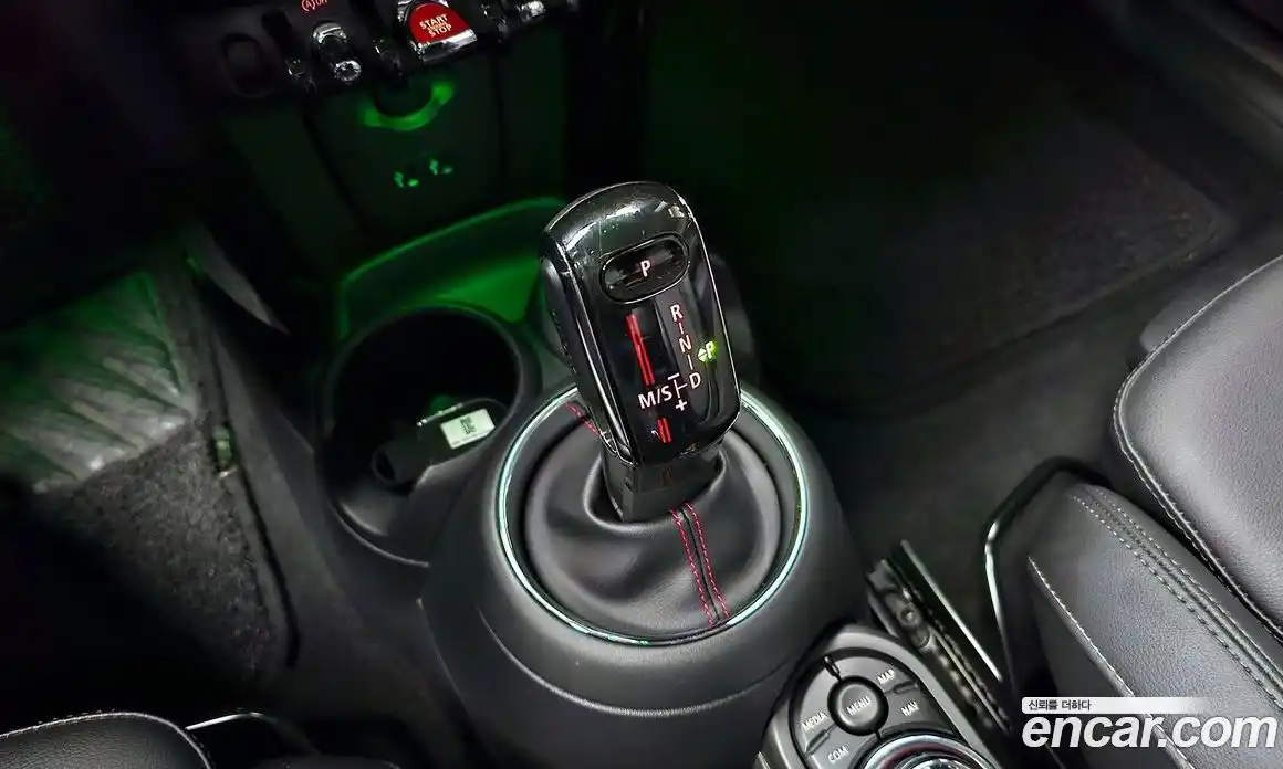 Mini Cooper 2019 2.0 гидро в Москве № 1013700, фото 9