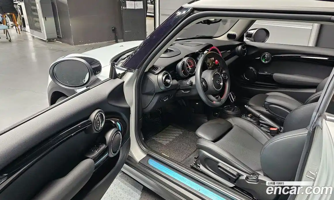 Mini Cooper 2019 2.0 гидро в Москве № 1013700, фото 10