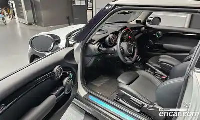 Mini Cooper 2019 2.0 гидро в Москве № 1013700, миниатюра 10