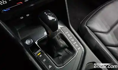 Volkswagen Tiguan 2024 2.0 гидро в Москве № 1014491, миниатюра 9
