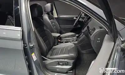 Volkswagen Tiguan 2024 2.0 гидро в Москве № 1014491, миниатюра 10