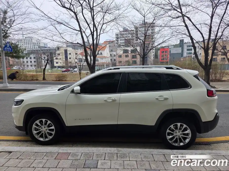 Jeep Cherokee 2018 2.4 гидро в Москве № 1015139, фото 11