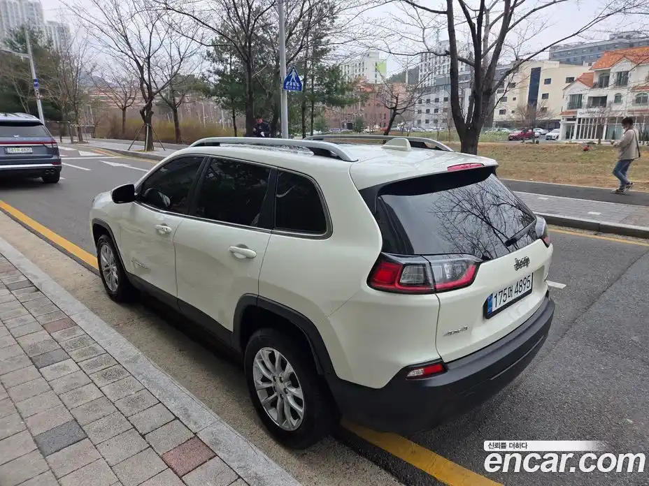 Jeep Cherokee 2018 2.4 гидро в Москве № 1015139, фото 12