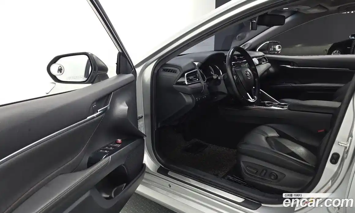 Toyota Camry 2018 2.5 гидро в Москве № 1015227, фото 11