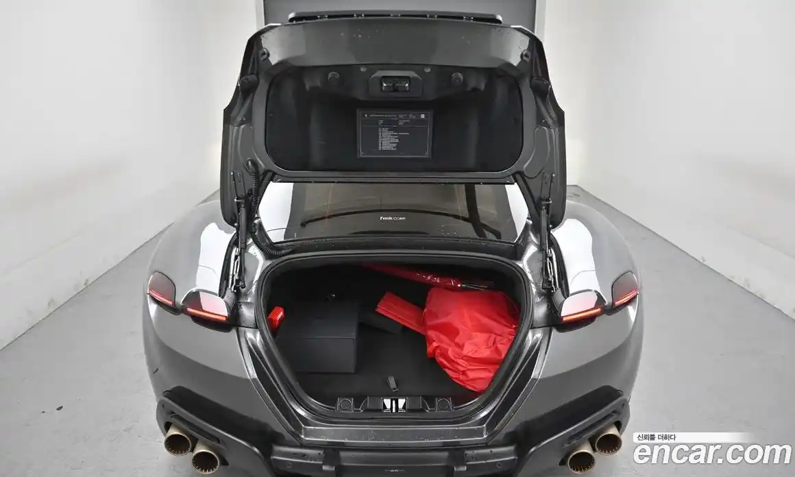 Ferrari Roma 2021 3.9 гидро в Москве № 1015902, фото 19