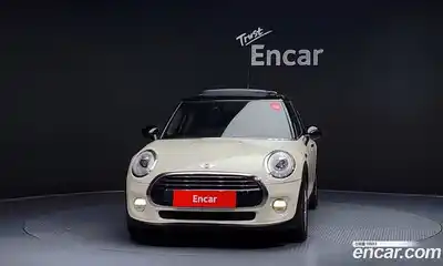 Mini Cooper 2018 1.5 гидро в Москве № 153960, миниатюра 3