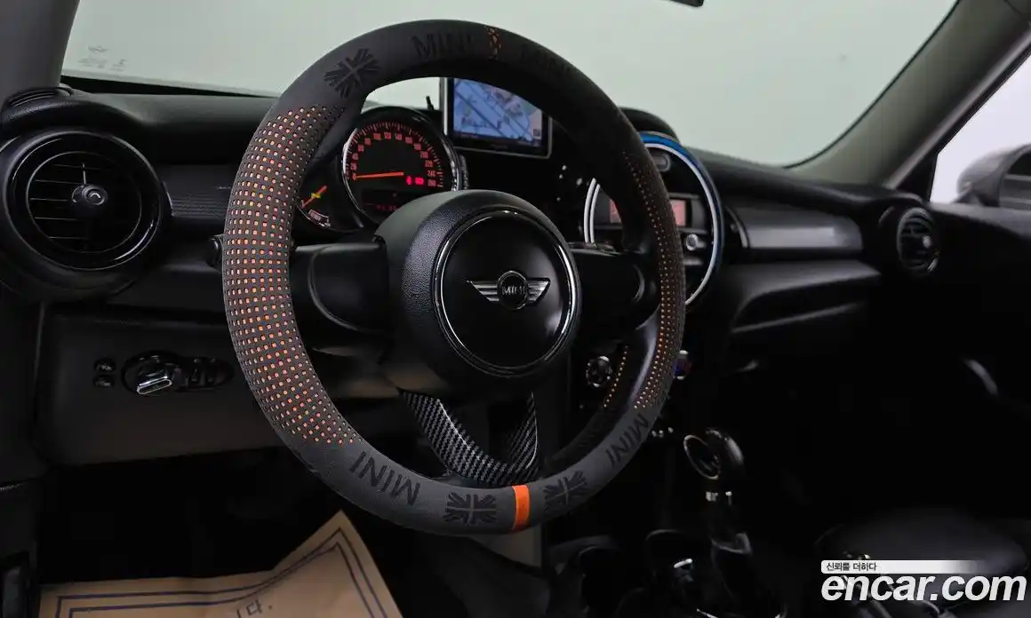 Mini Cooper 2016 1.5 гидро в Москве № 156452, фото 13
