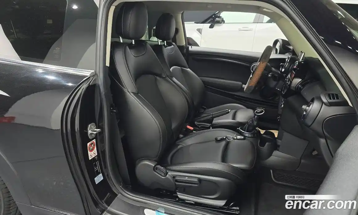 Mini Cooper 2016 1.5 гидро в Москве № 156452, фото 10