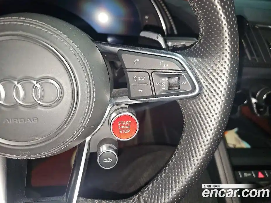 Audi R8 2017 5.2 гидро в Москве № 157716, фото 16
