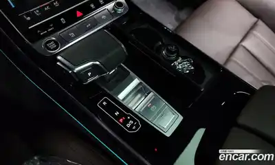 Audi A8 2023 3.0 гидро в Москве № 162406, миниатюра 9