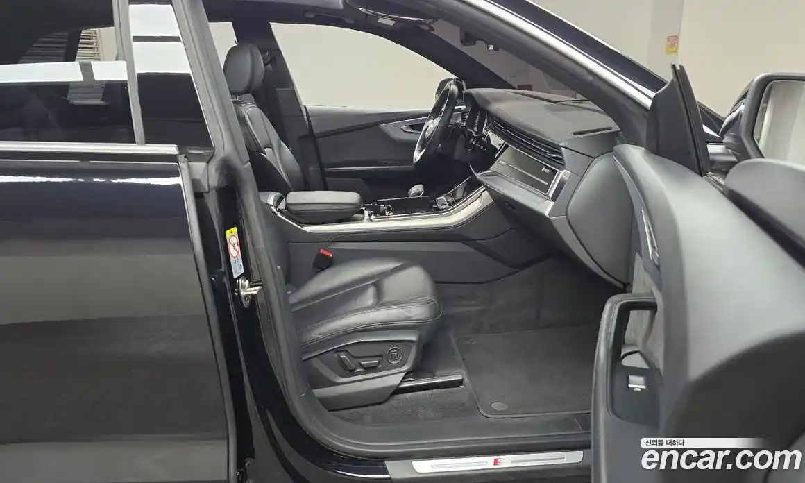 Audi Q8 2020 3.0 гидро в Москве № 163395, фото 11