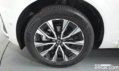 Volvo XC60 2025 2.0 гидро в Москве № 164210, миниатюра 4