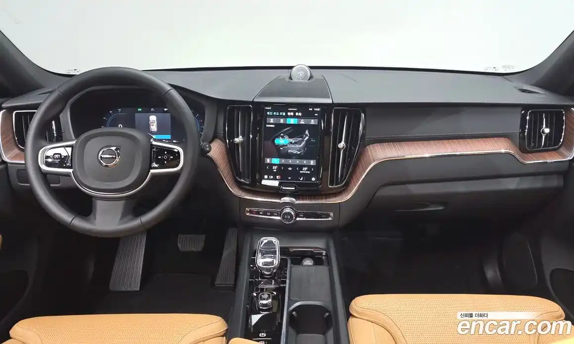 Volvo XC60 2025 2.0 гидро в Москве № 164210, фото 6