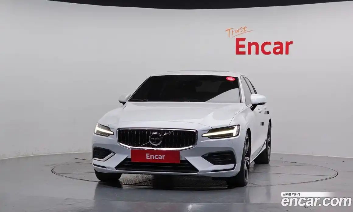 Volvo S60 2019 2.0 гидро в Москве № 164454, фото 3