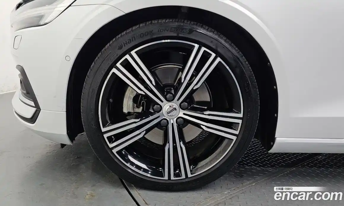 Volvo S60 2019 2.0 гидро в Москве № 164454, фото 5