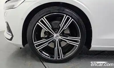 Volvo S60 2019 2.0 гидро в Москве № 164454, миниатюра 5