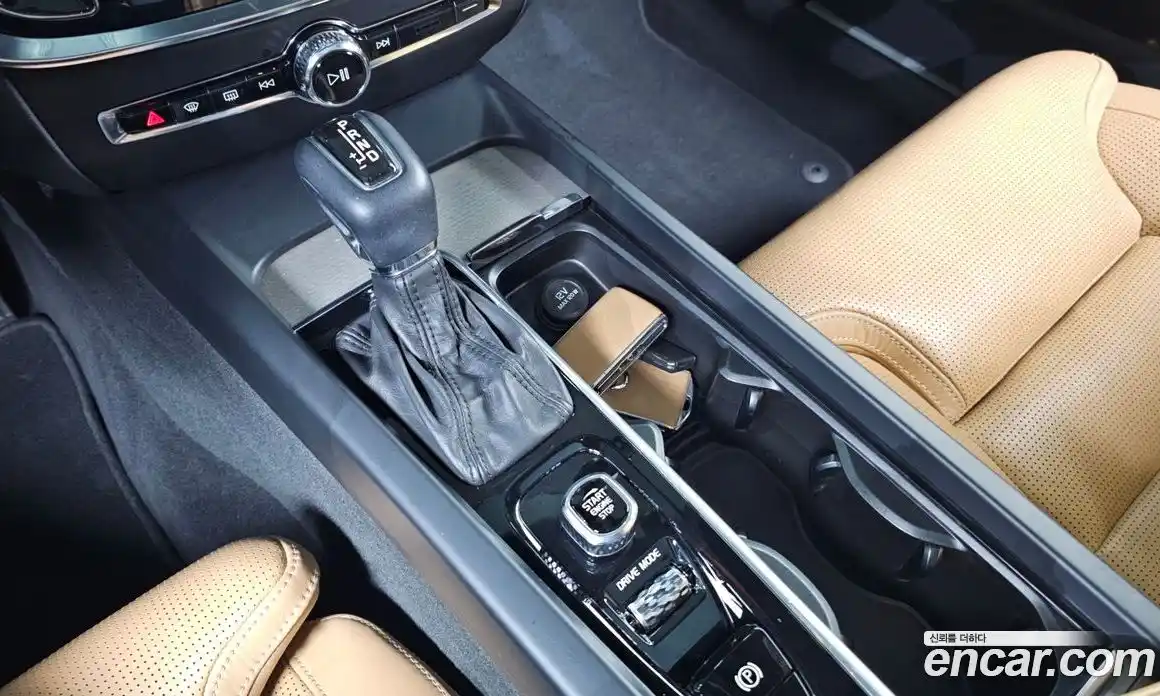 Volvo S60 2019 2.0 гидро в Москве № 164454, фото 9