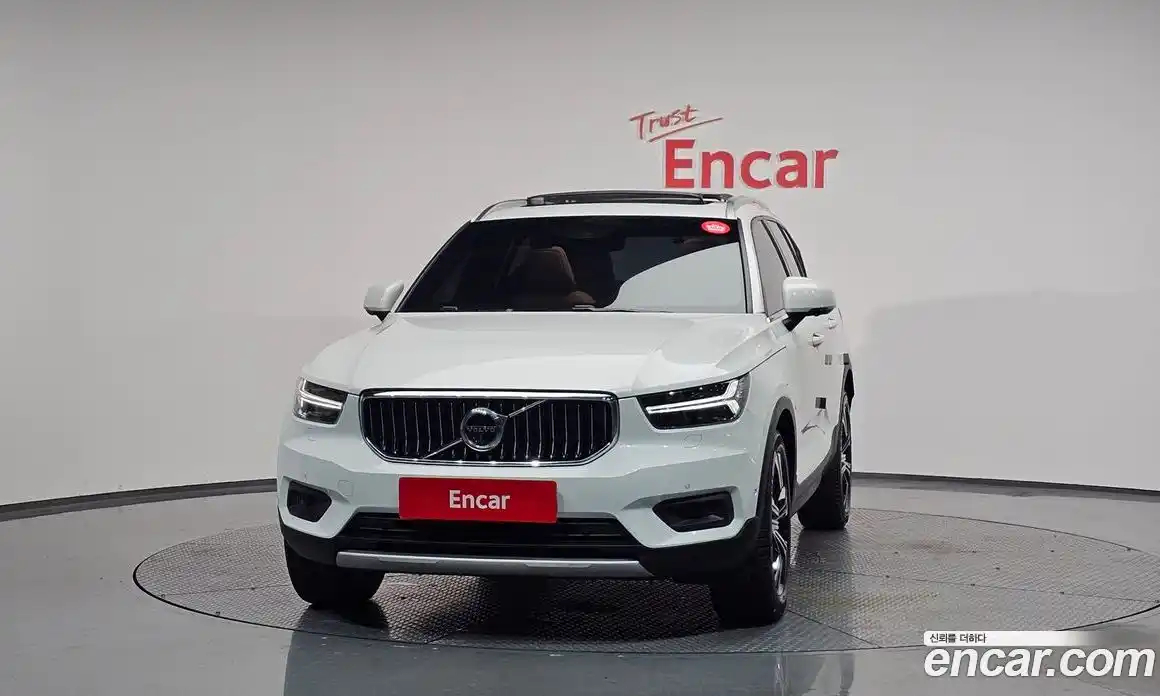 Volvo XC40 2020 2.0 гидро в Москве № 164515, фото 3